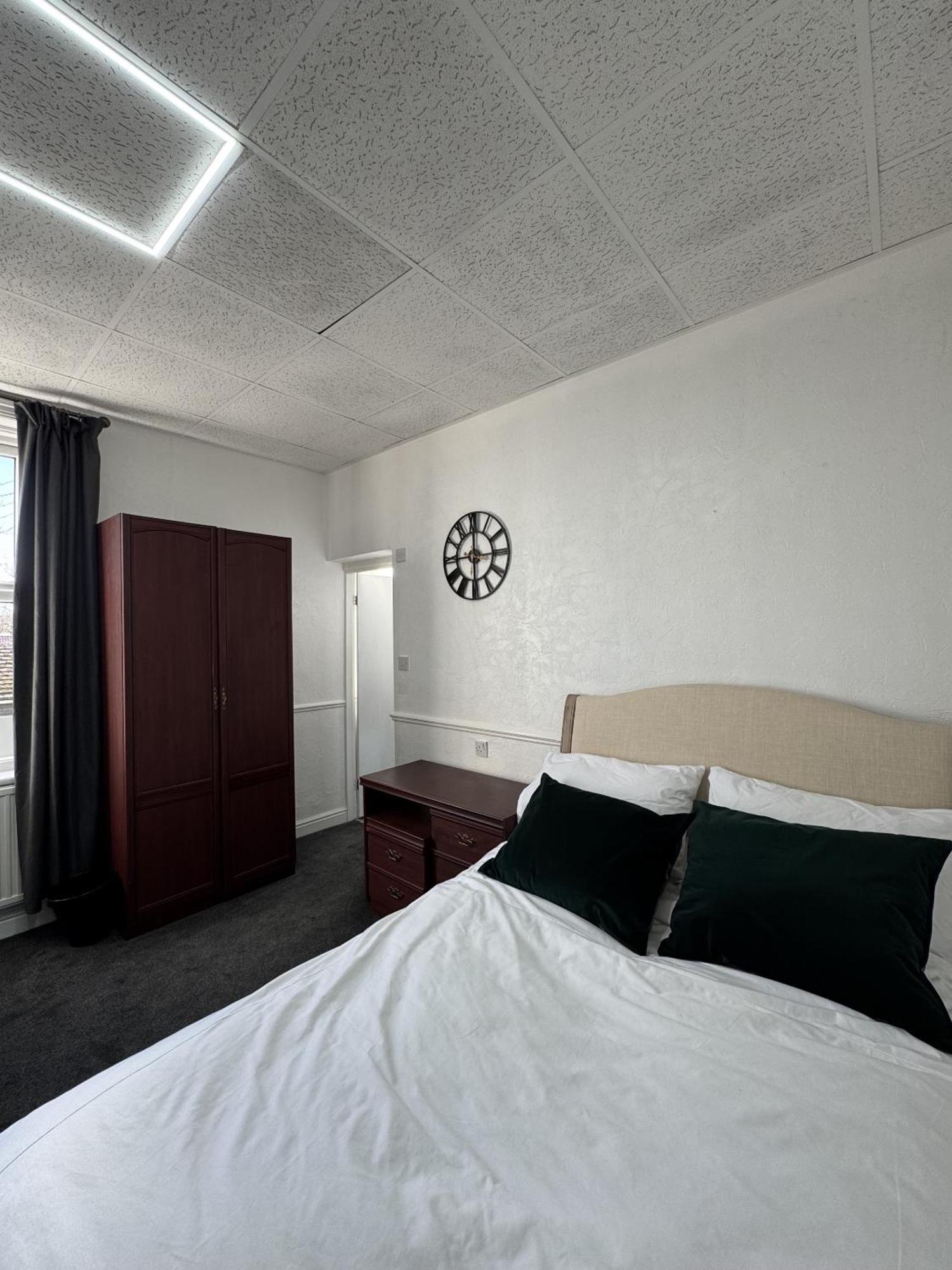 The Wickham Arms Hotel Cleckheaton Kamer foto